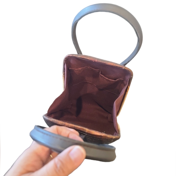 Like New Woven Hand Bag Hard Shell - Picture 9 of 10